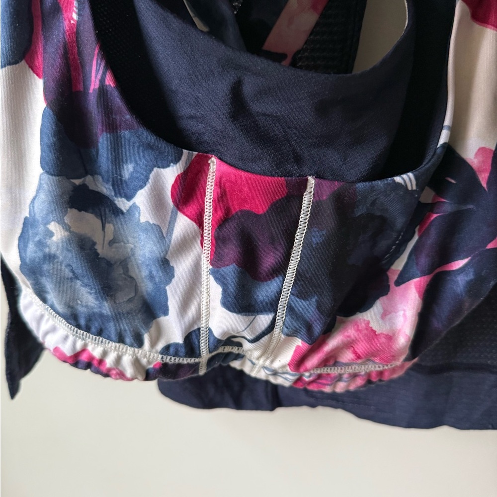 LULULEMON Stash it Tank Bra Inky Floral Navy Blue Performance Sporty Athletic 6 - Picture 3 of 6